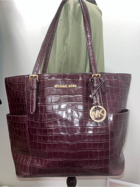 Michael Kors Handbags - Michael Kors Croc Embossed leather Jet Set Travel Tote-Mulberry